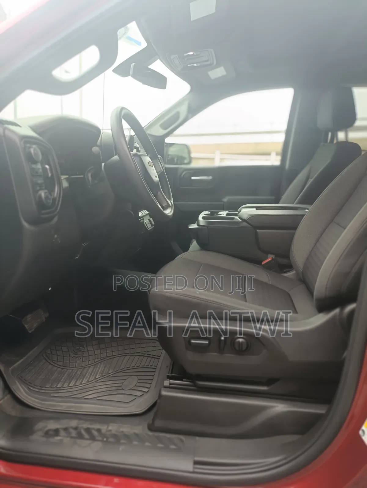 Chevrolet Silverado 2022 Red