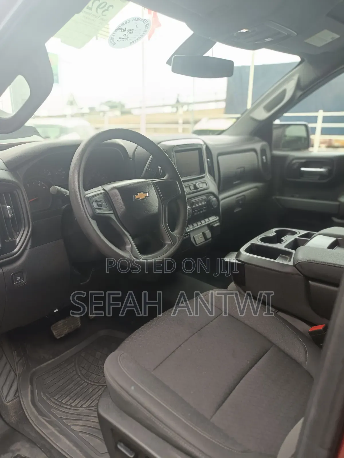 Chevrolet Silverado 2022 Red