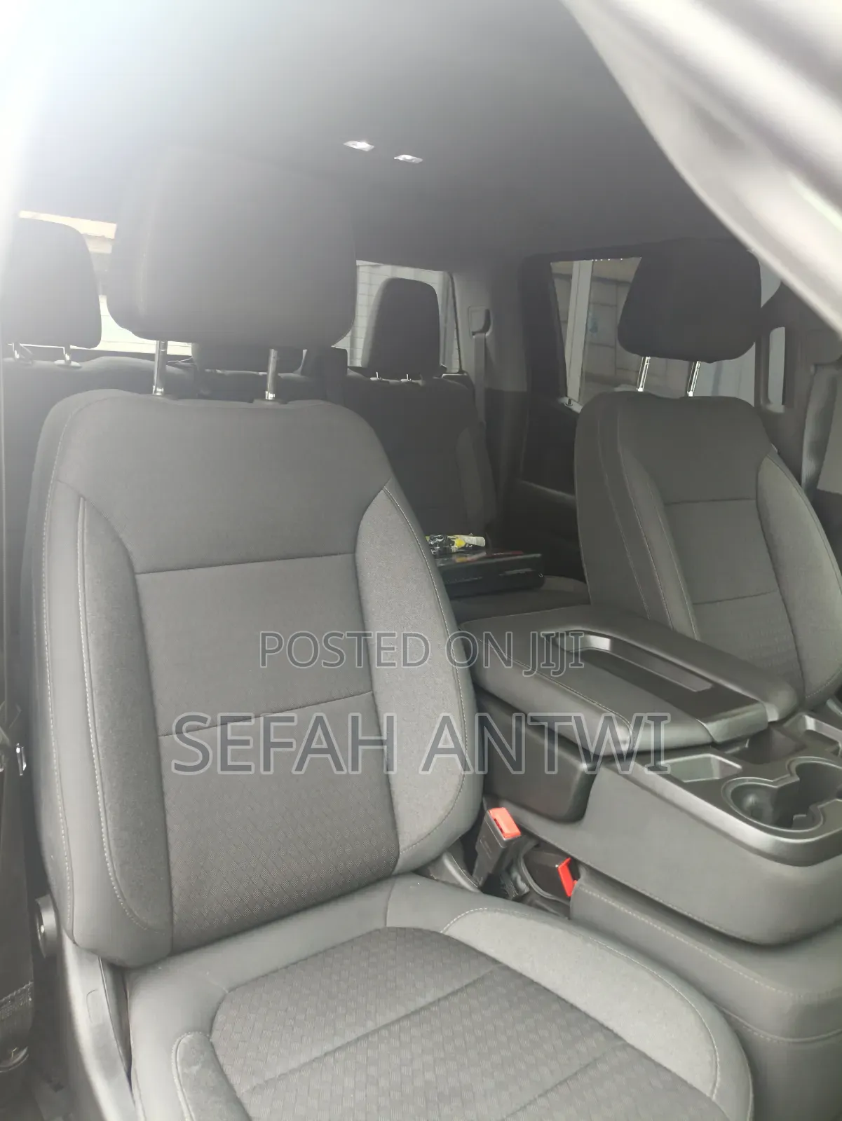 Chevrolet Silverado 2022 Red