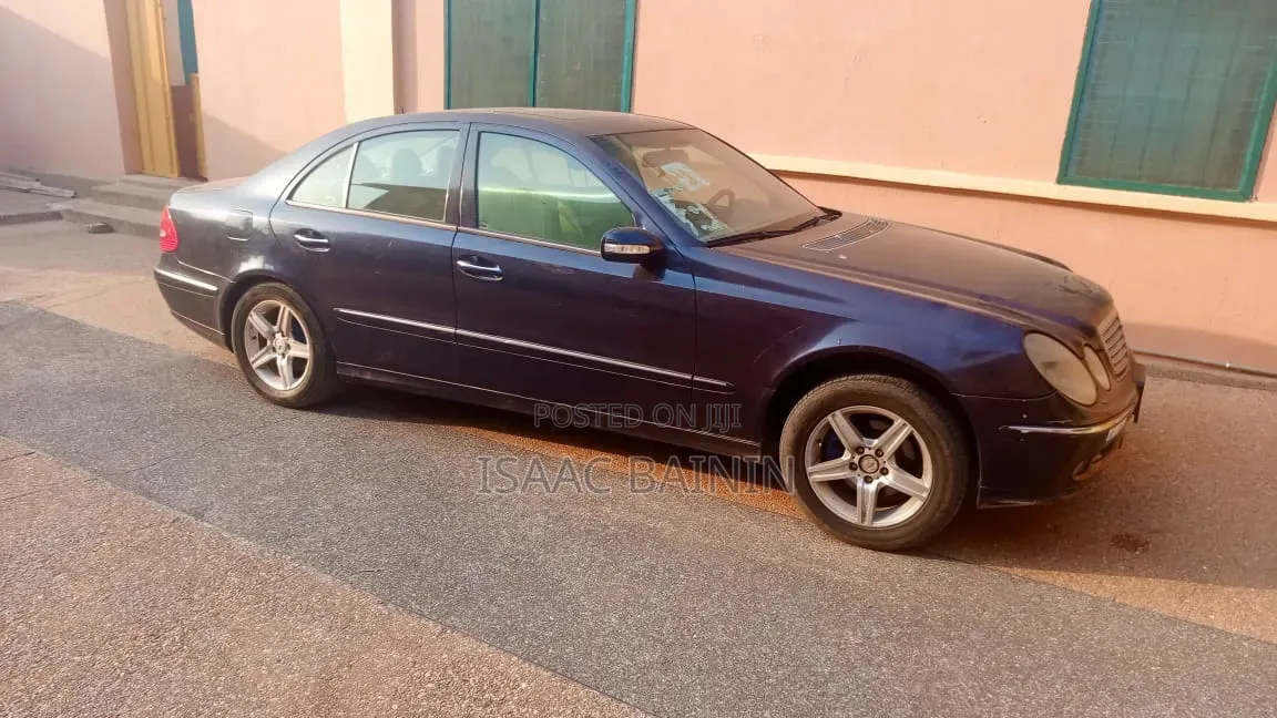 Mercedes-Benz E320 2003 Blue