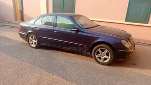 Mercedes-Benz E320 2003 Blue