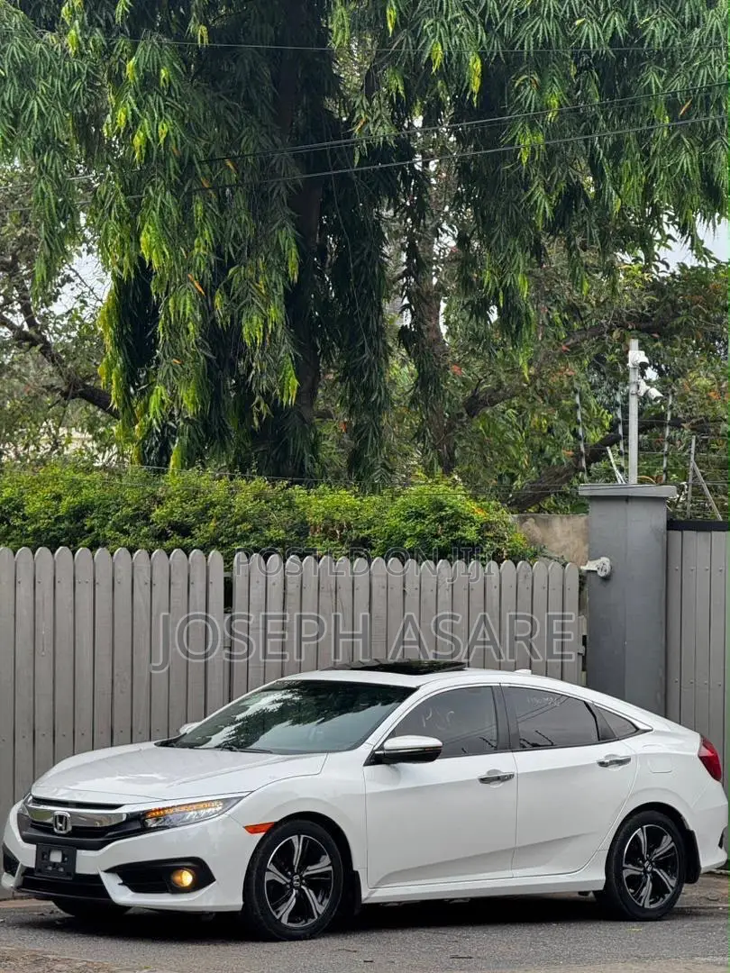 Honda Civic Touring 2dr Coupe (1.5L 4cyl) 2016 White