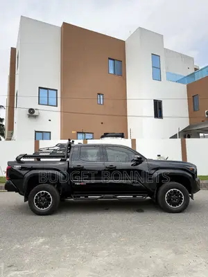 Toyota Tacoma TRD Off-Road Double Cab 4WD 5.0 ft. SB (Automatic) 2025