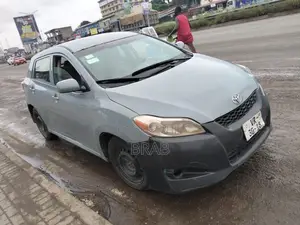 Toyota Matrix Hatchback FWD (1.8L 4cyl 5M) 2010 Blue