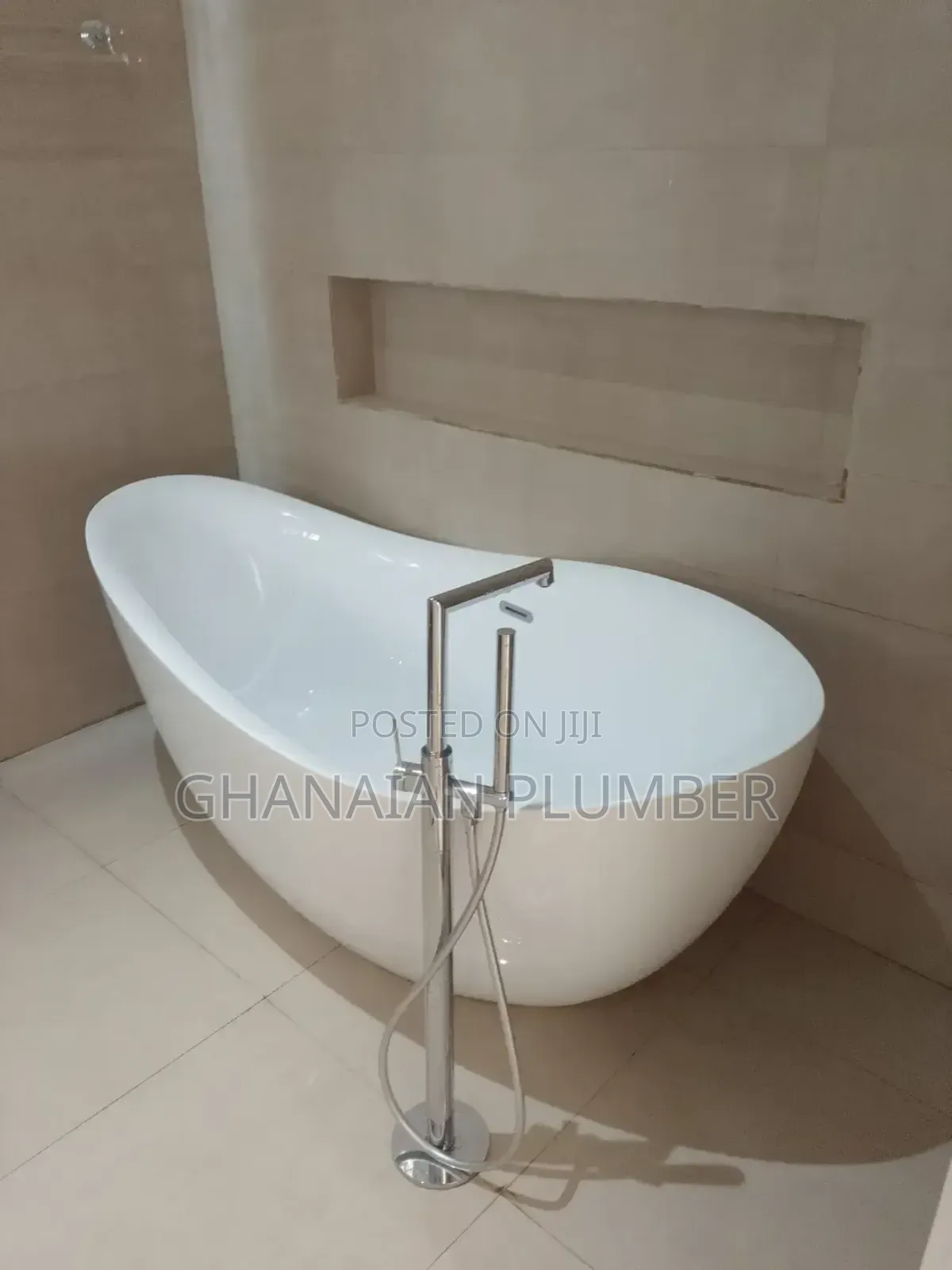 Professional Plumber With Great Speed and Accuracy of Work