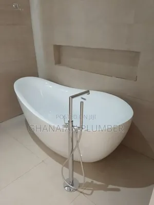 Professional Plumber With Great Speed and Accuracy of Work