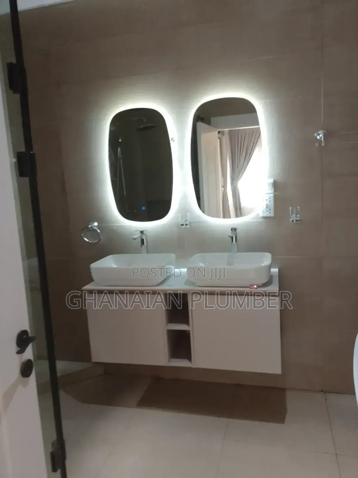 Professional Plumber With Great Speed and Accuracy of Work