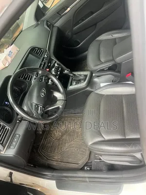 Hyundai Elantra 2019 White