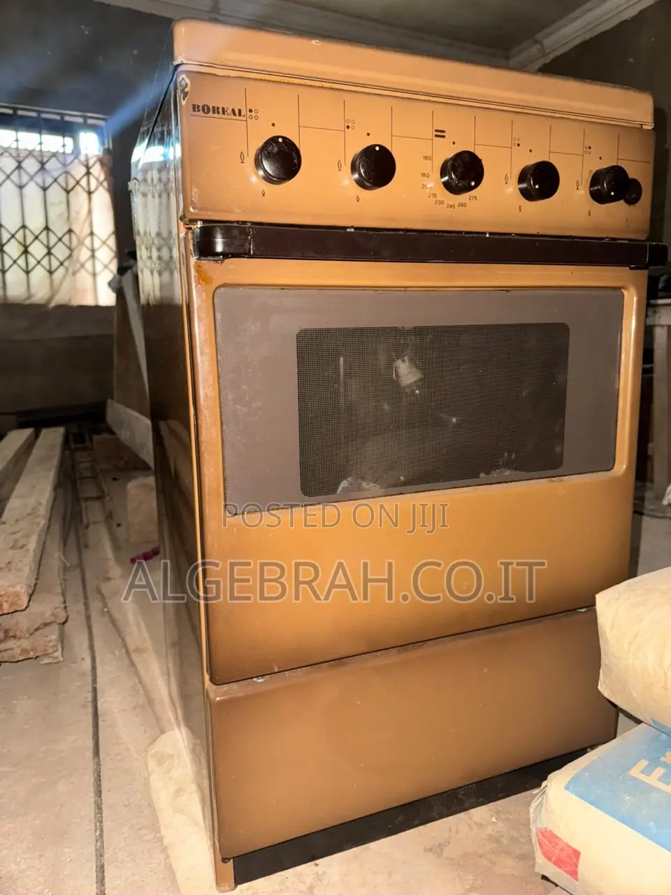 4 Burner Gas Stove + Grill