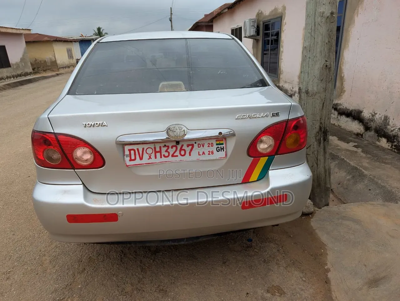 Toyota Corolla LE 4dr Sedan (1.8L 4cyl 4A) 2010 Silver