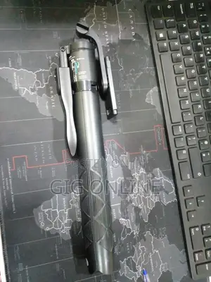 L16 Professional Tripod