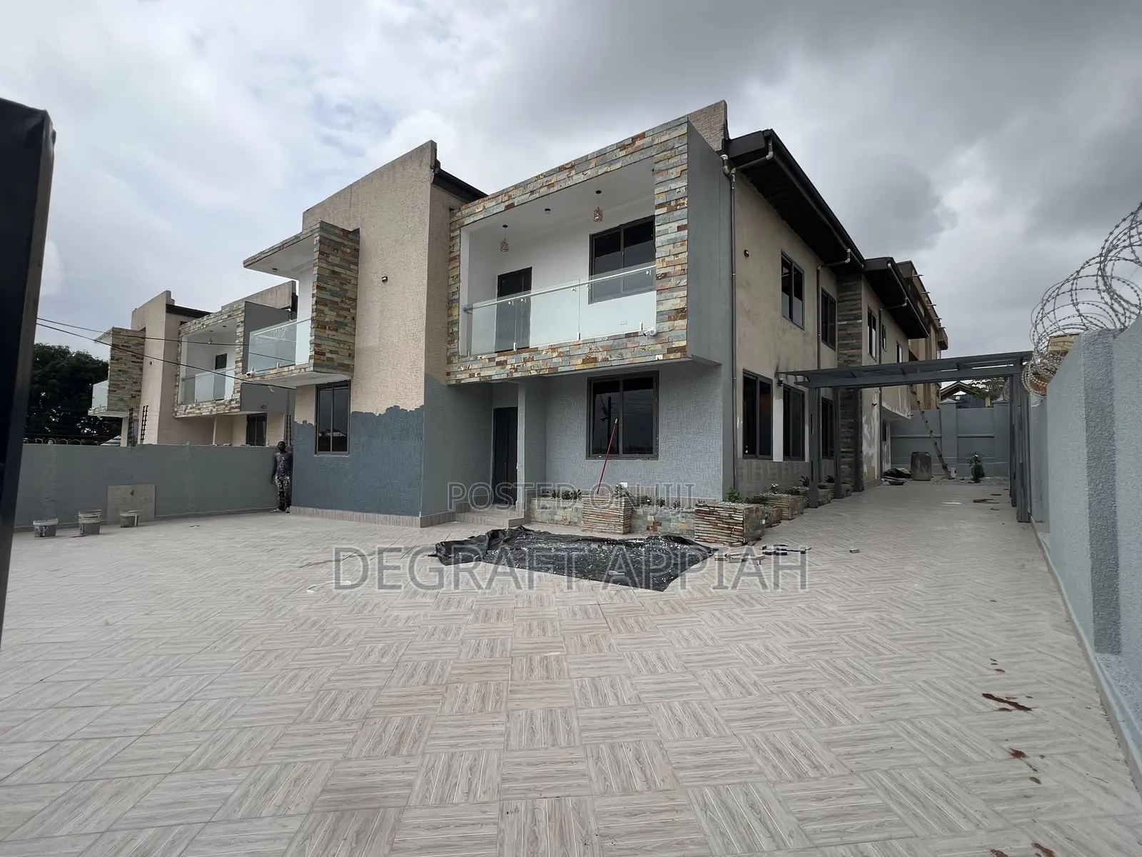 5bdrm House in Buokrom Estate, Kumasi Metropolitan for sale