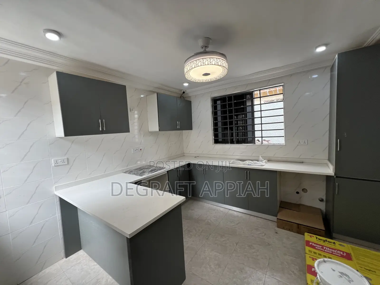 5bdrm House in Buokrom Estate, Kumasi Metropolitan for sale
