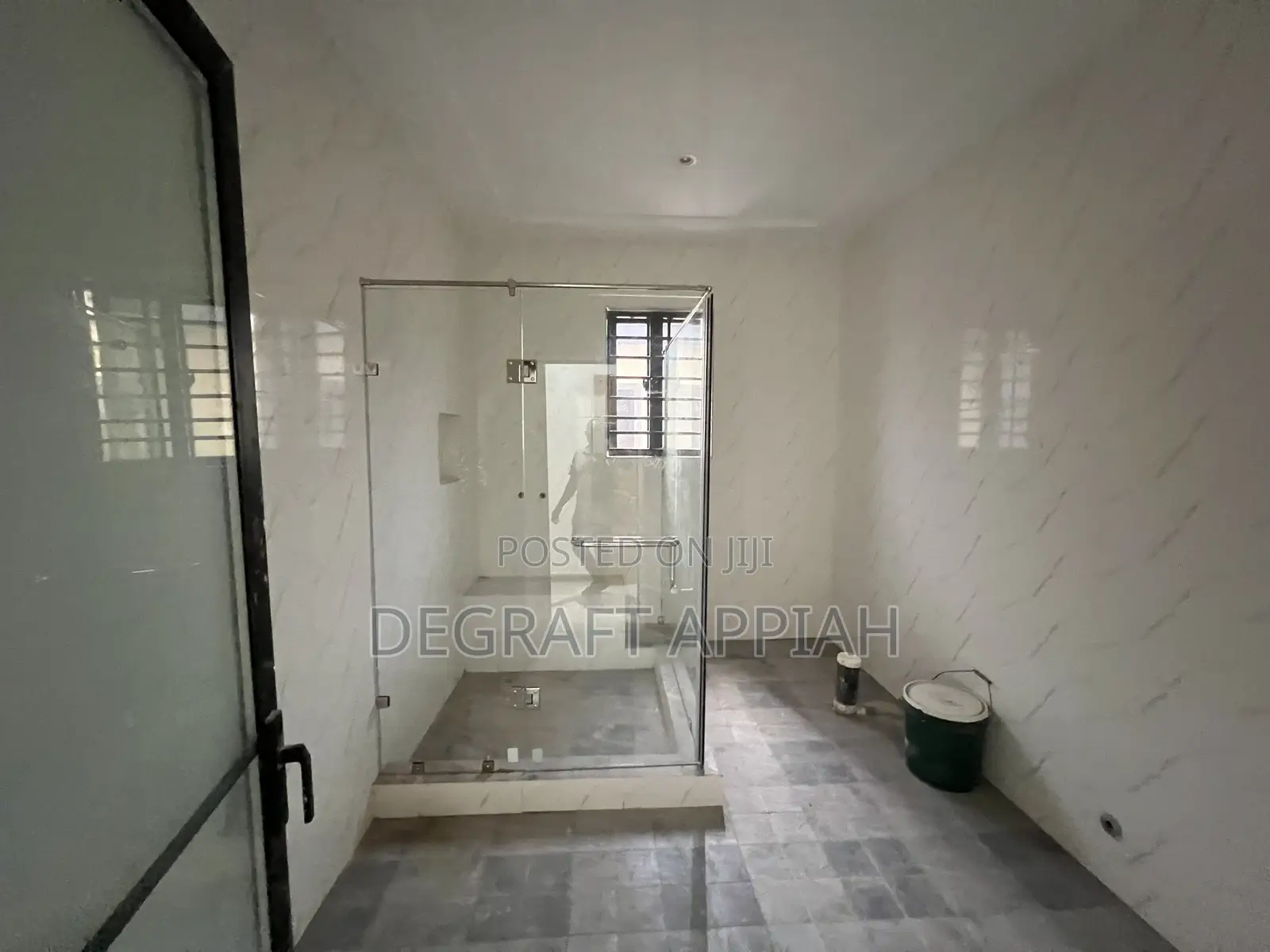 5bdrm House in Buokrom Estate, Kumasi Metropolitan for sale