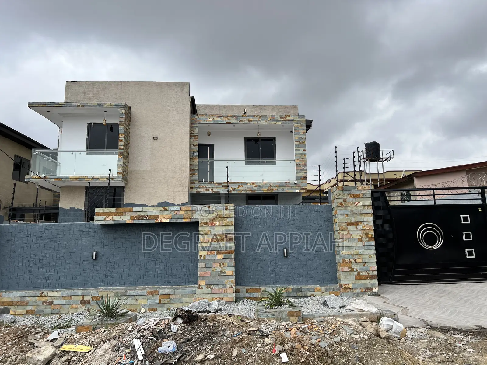 5bdrm House in Buokrom Estate, Kumasi Metropolitan for sale