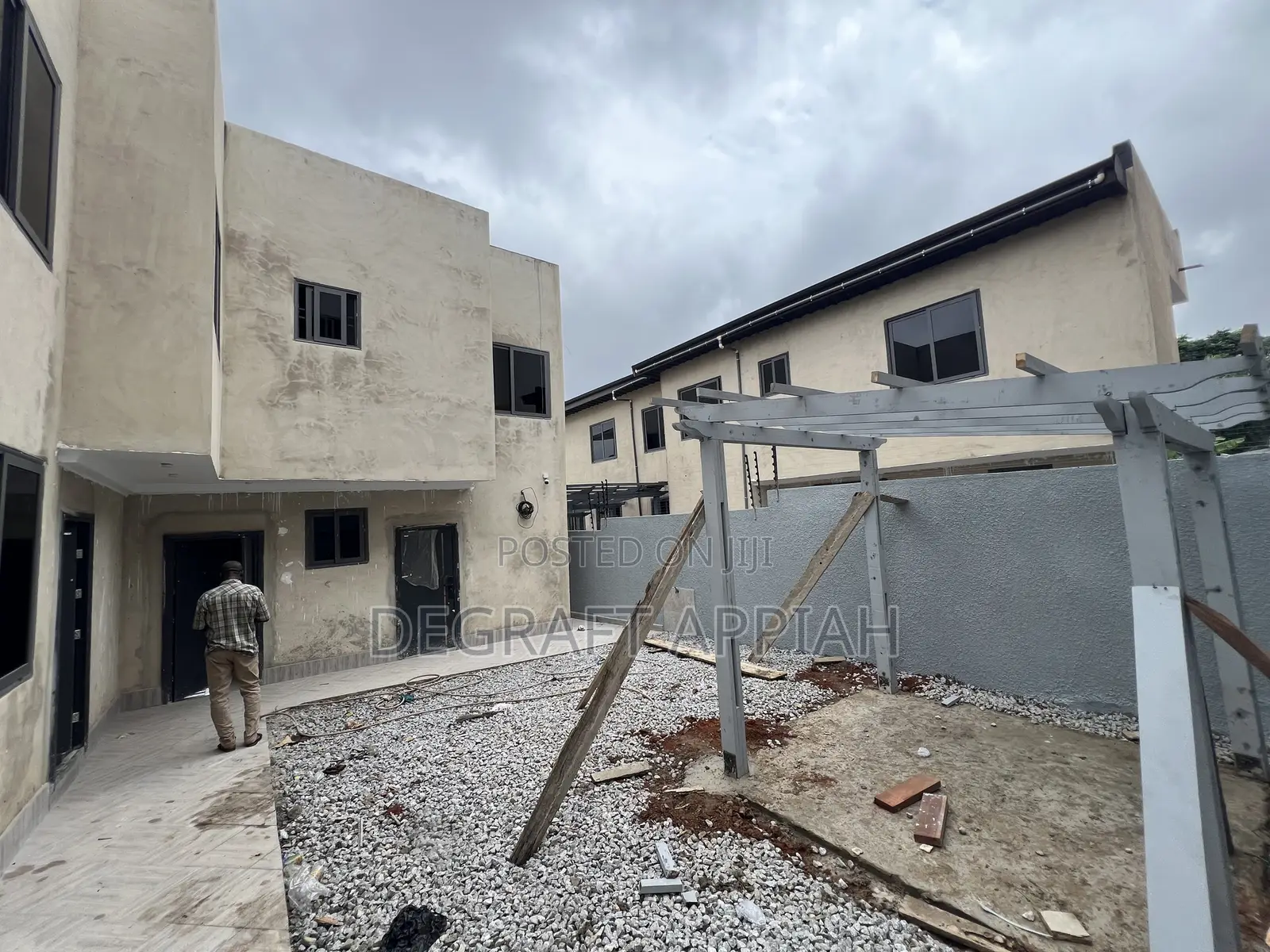 5bdrm House in Buokrom Estate, Kumasi Metropolitan for sale