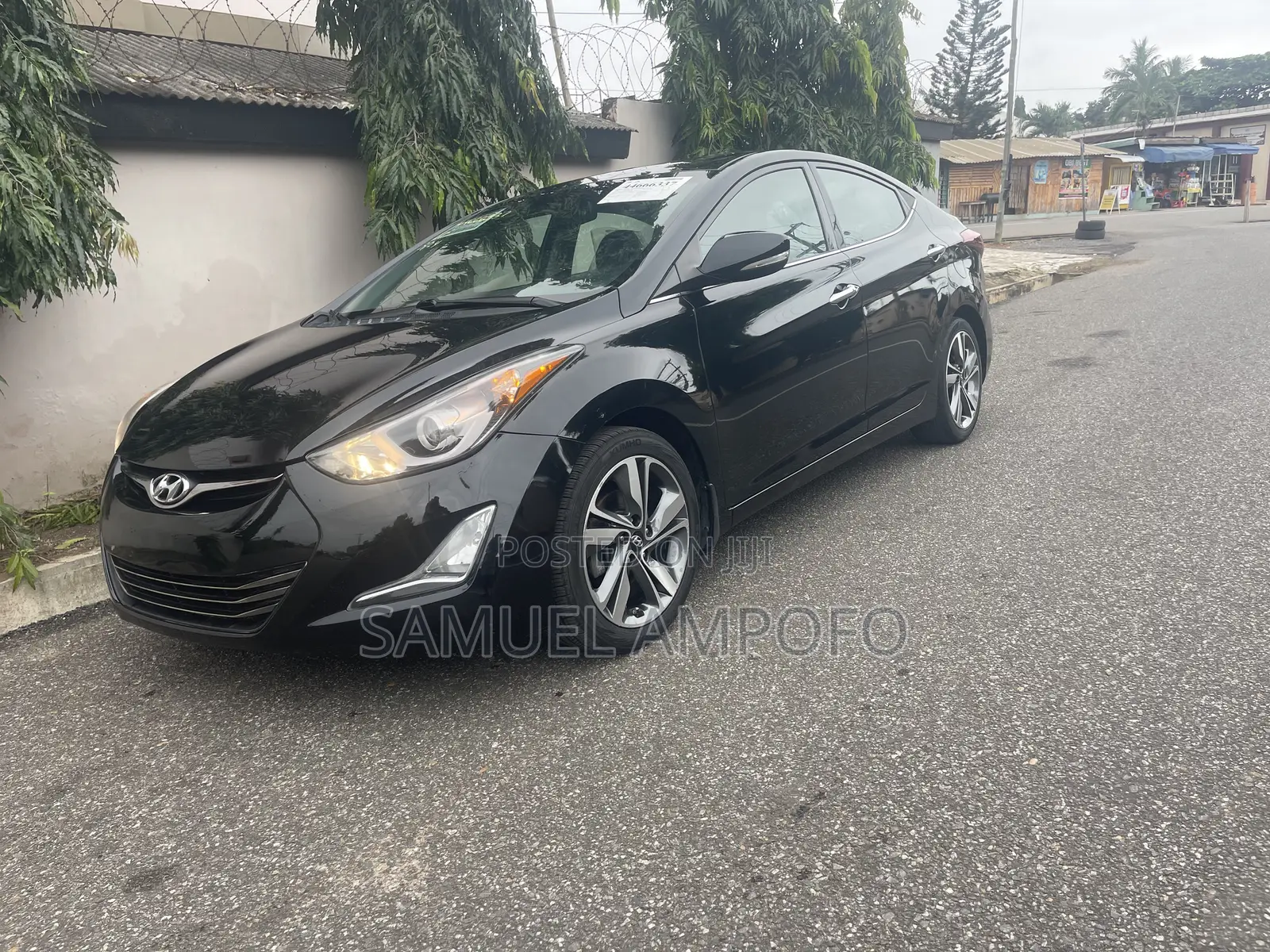 Hyundai Elantra Limited Sedan FWD (1.8L 4cyl 6A) 2016 Black