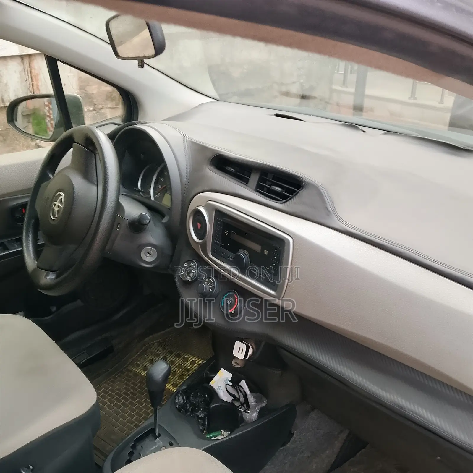 Toyota Vitz 2013 Gray