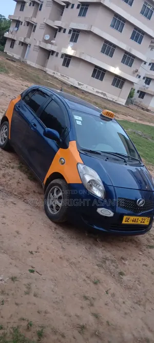 Toyota Vitz 2010 Blue