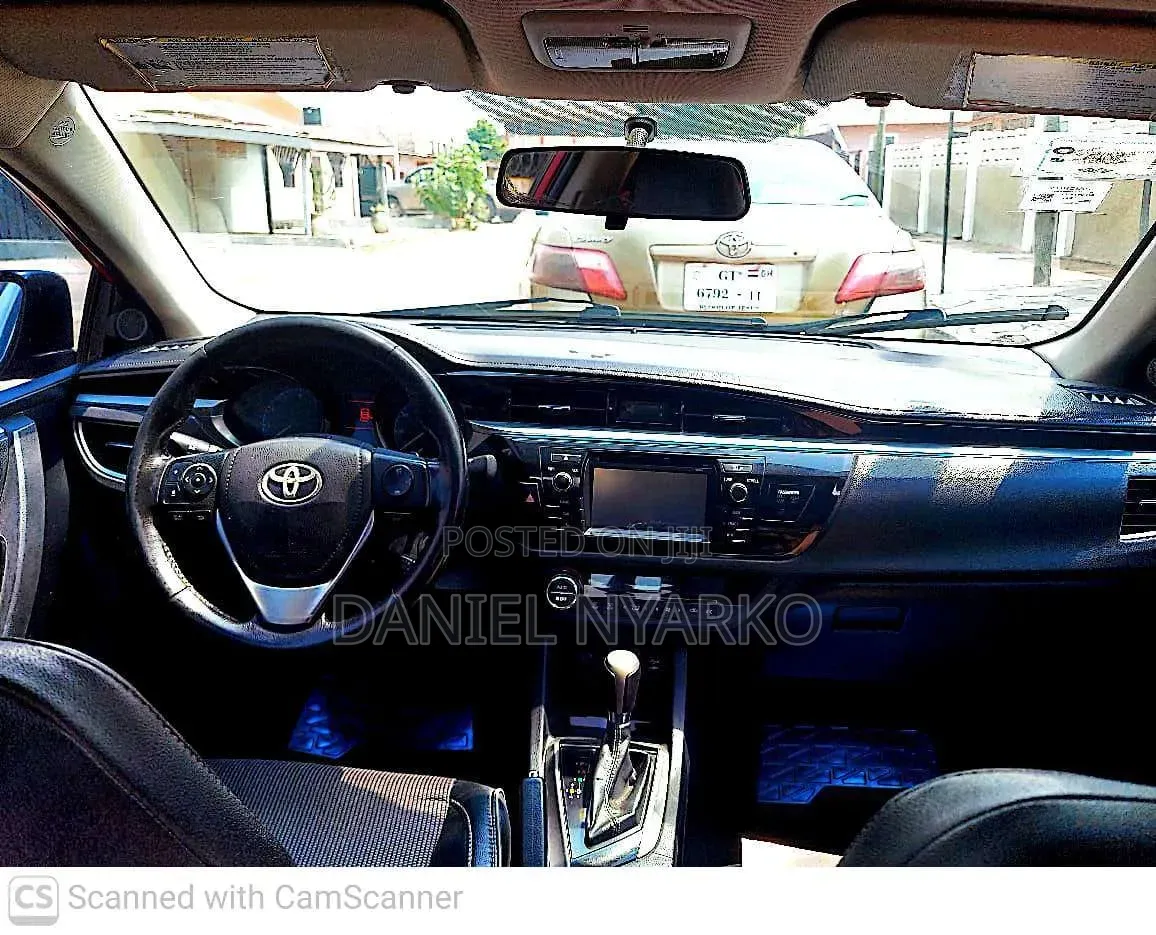 Toyota Corolla 2016 Red