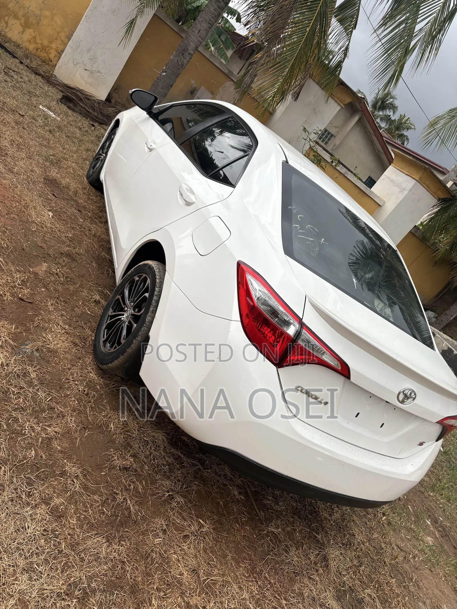 Toyota Corolla S 4dr Sedan (1.8L 4cyl CVT) 2015 White