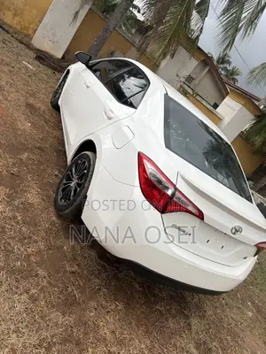 Toyota Corolla S 4dr Sedan (1.8L 4cyl CVT) 2015 White