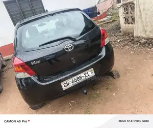 Toyota Vitz 2010 Black