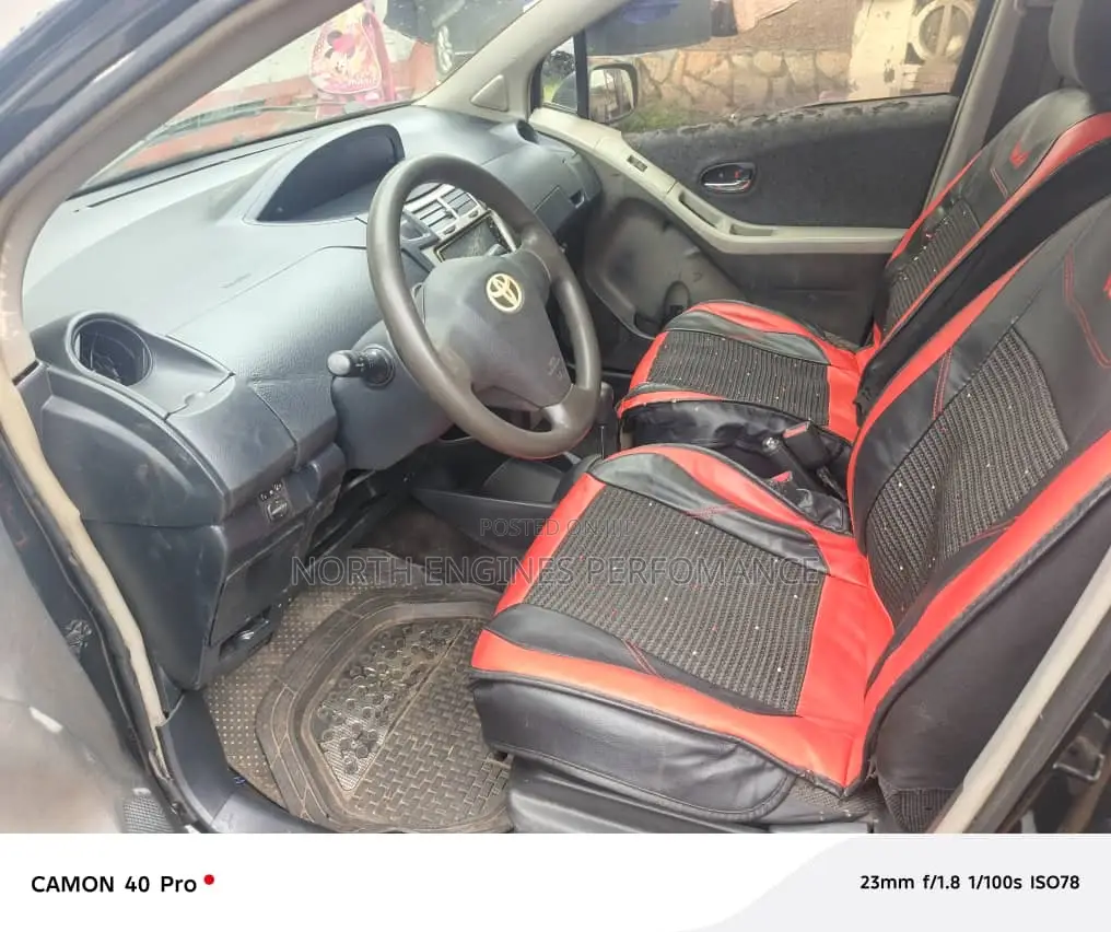 Toyota Vitz 2010 Black