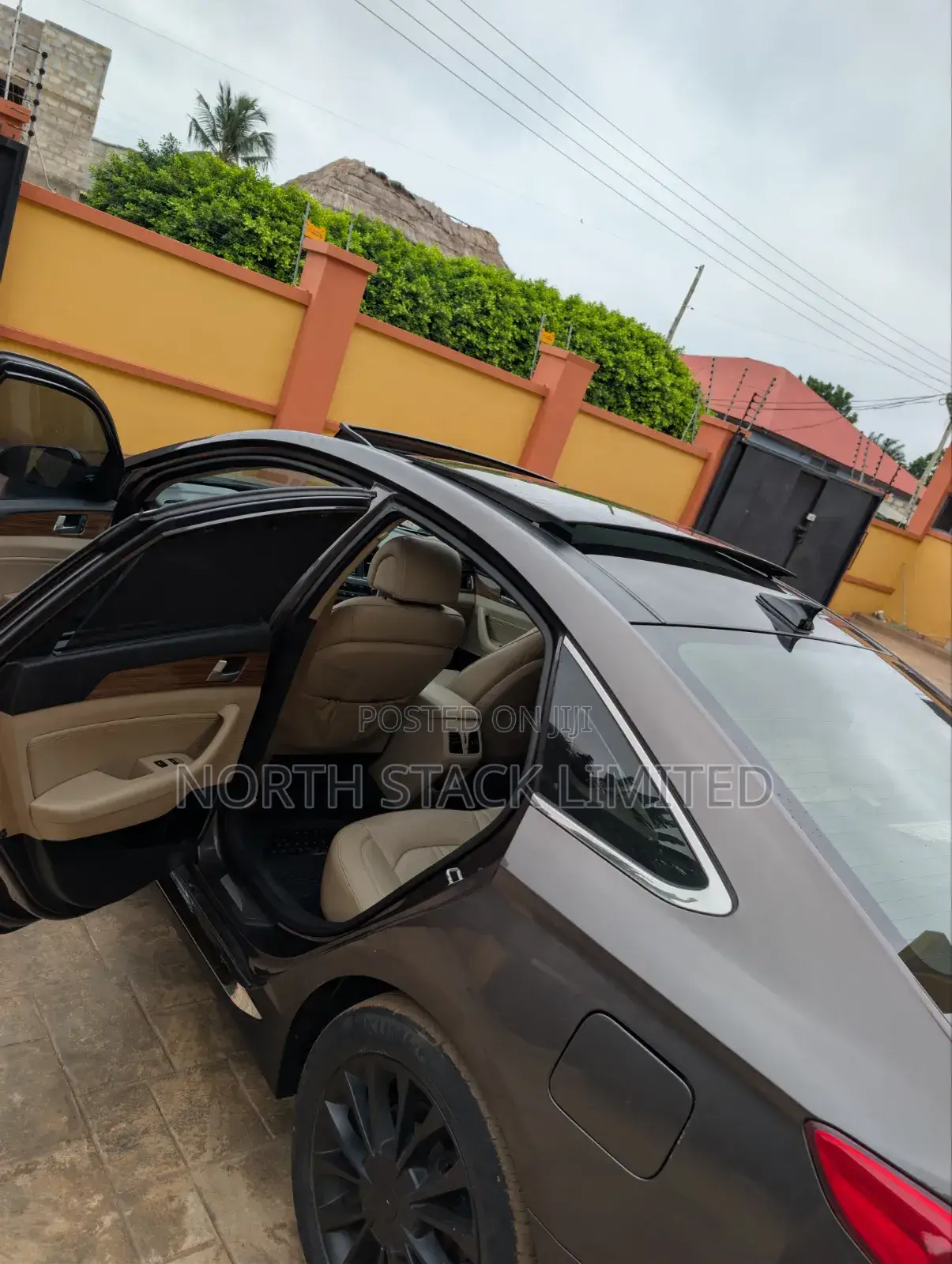Hyundai Sonata Limited 4dr Sedan (2.4L 4cyl 6A) 2015 Gray