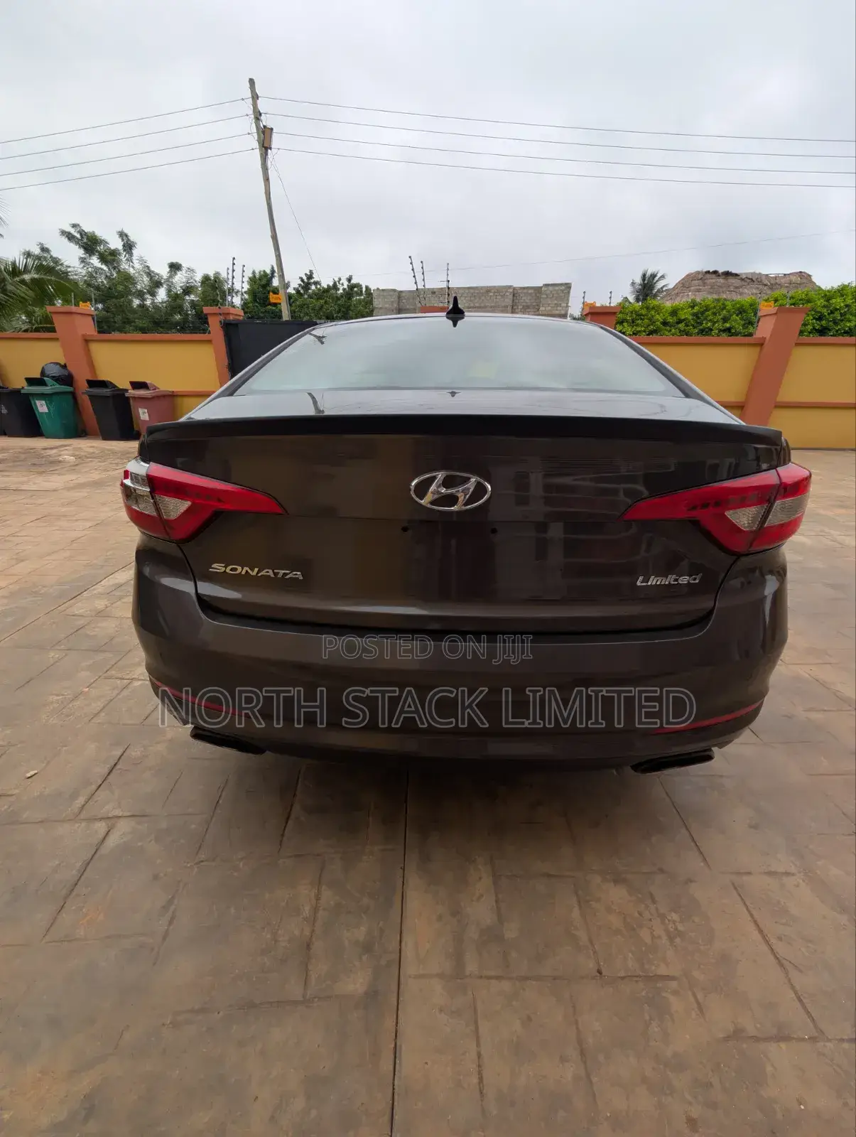 Hyundai Sonata Limited 4dr Sedan (2.4L 4cyl 6A) 2015 Gray