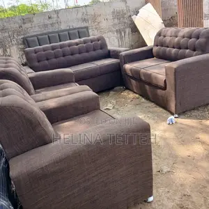 Complete Sofa Chair With Disposable Cups