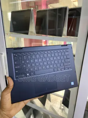 Laptop Dell Latitude 3390 2-in-1 8GB Intel Core i5 SSD 256GB