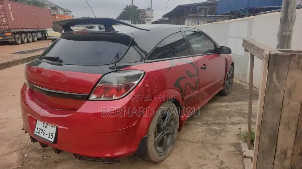Saturn Astra 2008 Red