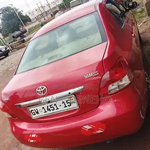 Toyota Yaris 2010 Red