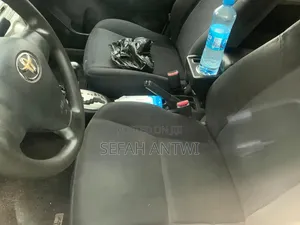 Toyota Vitz 2010 Blue
