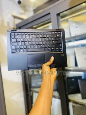 Laptop Dell Latitude 7390 8GB Intel Core i7 SSD 256GB