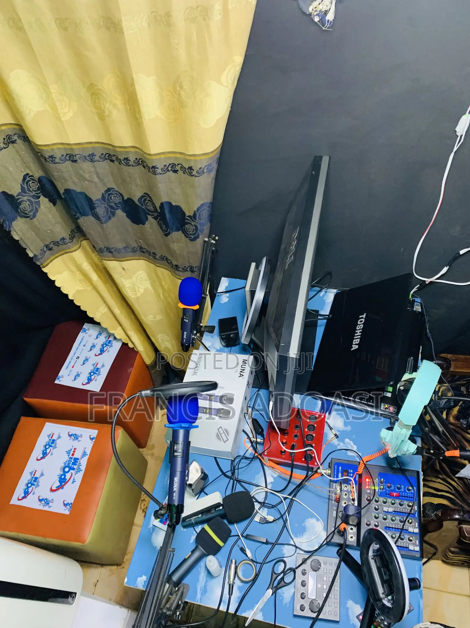 Community Radio, Selling
