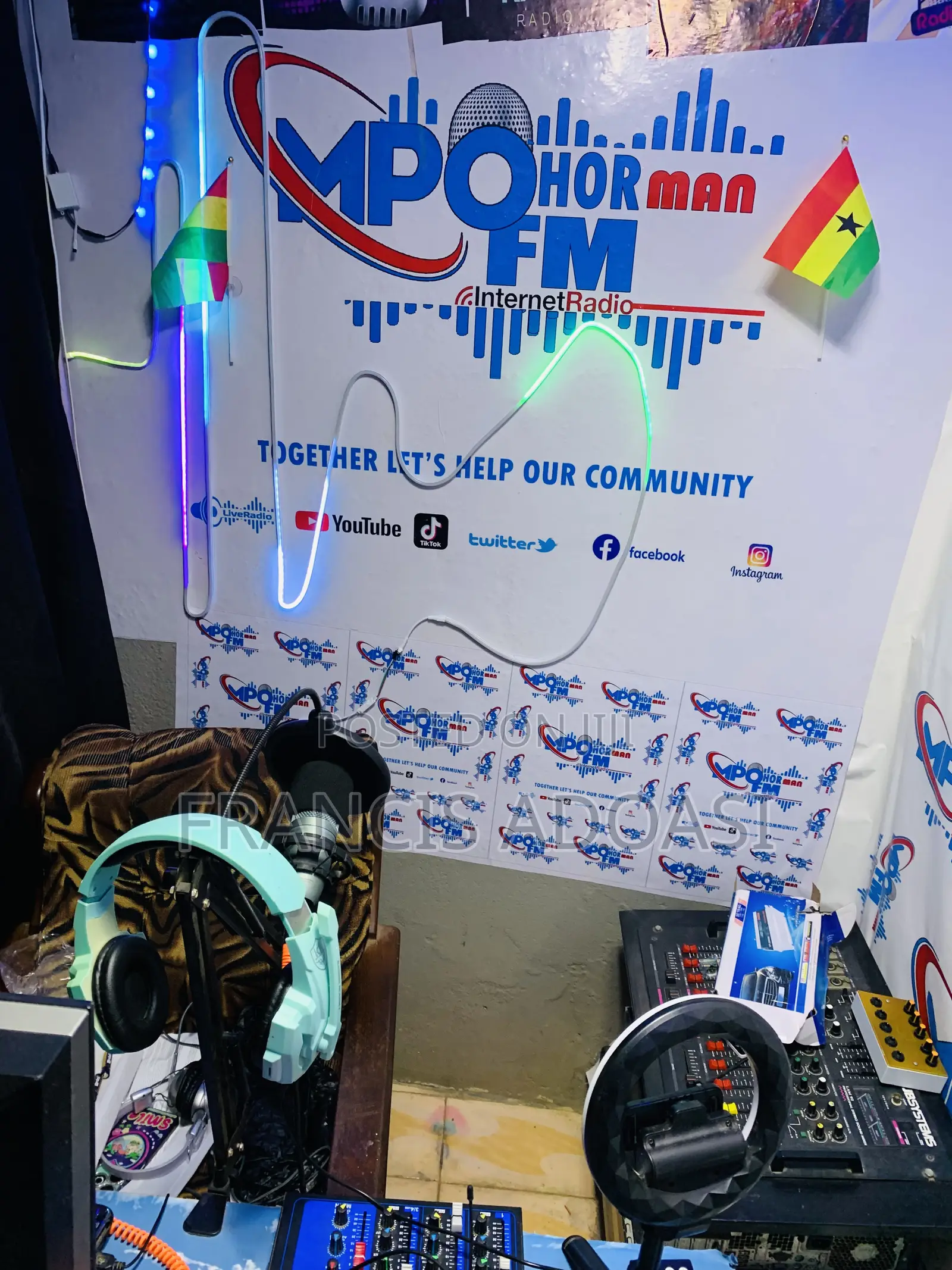 Community Radio, Selling