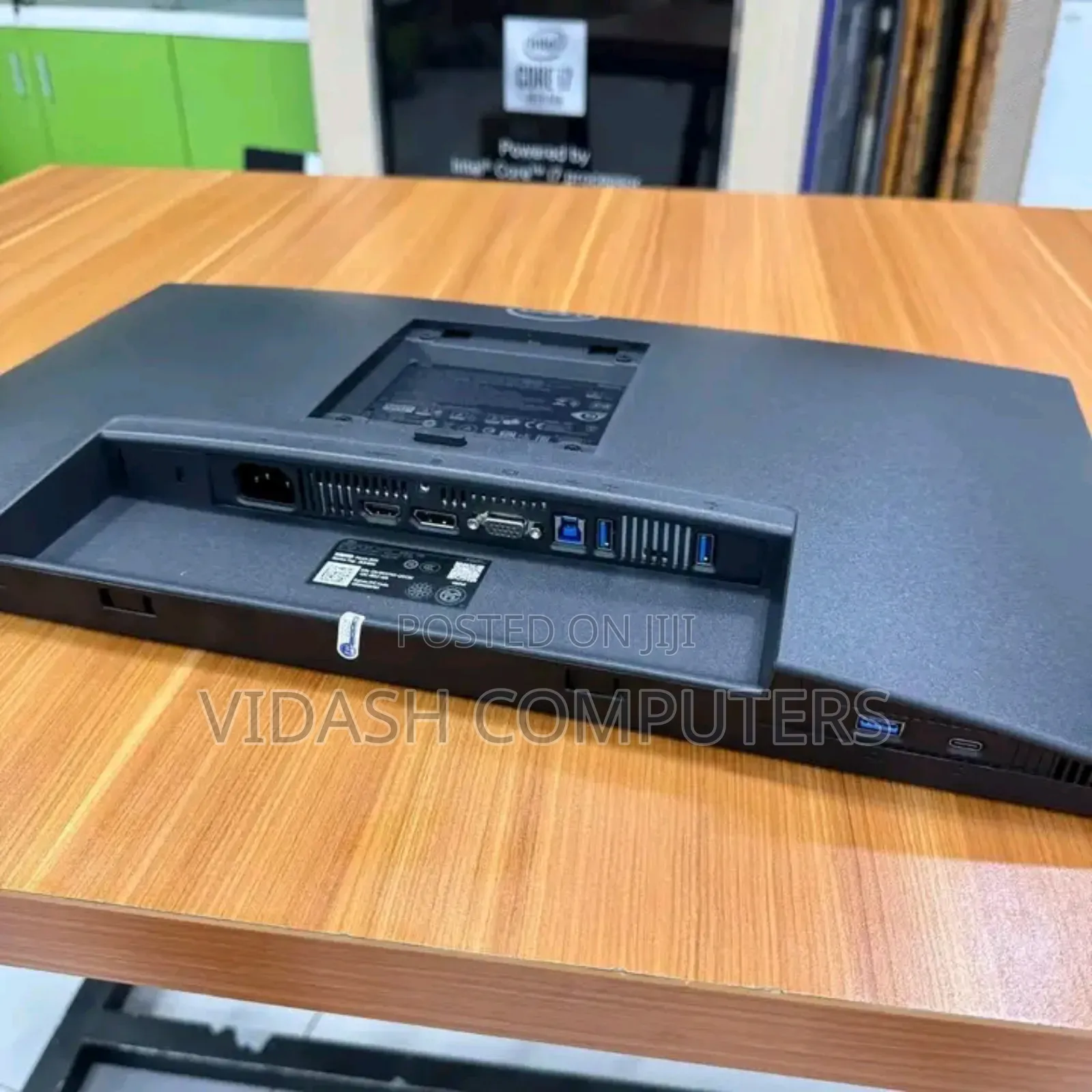 New Dell Inspiron 27 All-in-One 16GB Intel Core i5 SSD 512GB