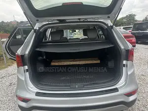Hyundai Santa Fe SE AWD 2018 Silver