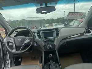 Hyundai Santa Fe SE AWD 2018 Silver