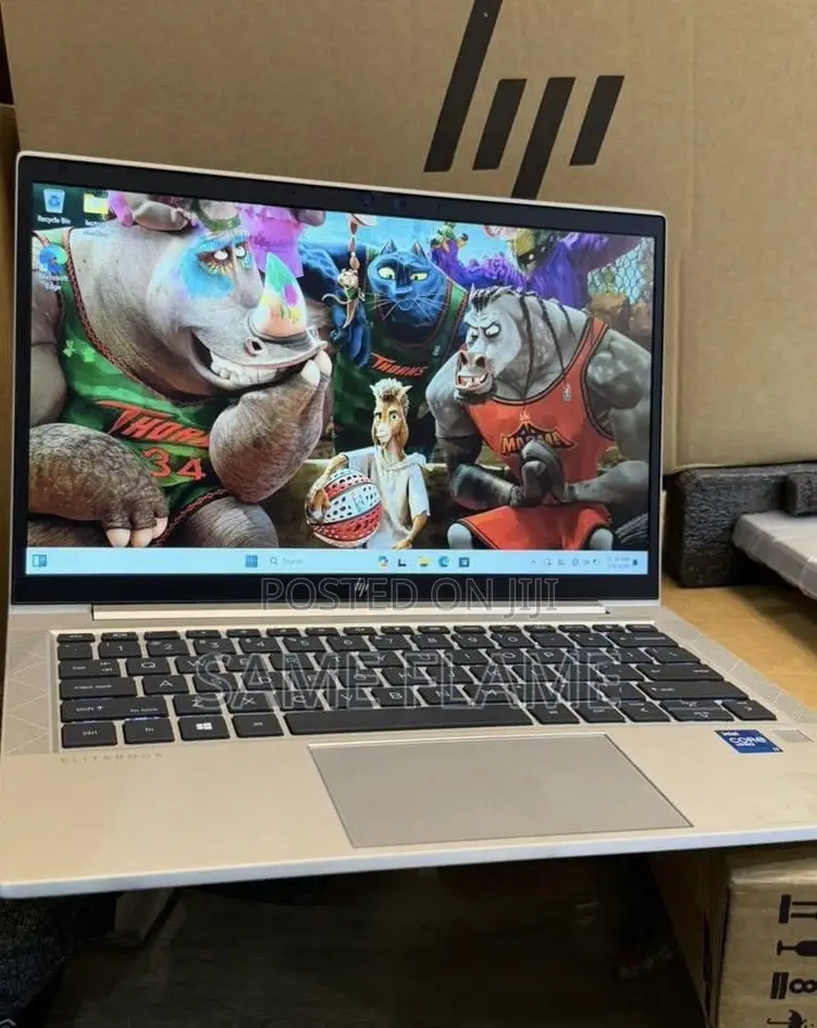 New Laptop HP EliteBook 830 G8 16GB Intel Core i7 SSD 256GB