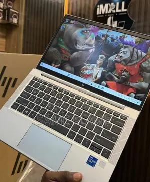 New Laptop HP EliteBook 830 G8 16GB Intel Core i7 SSD 256GB