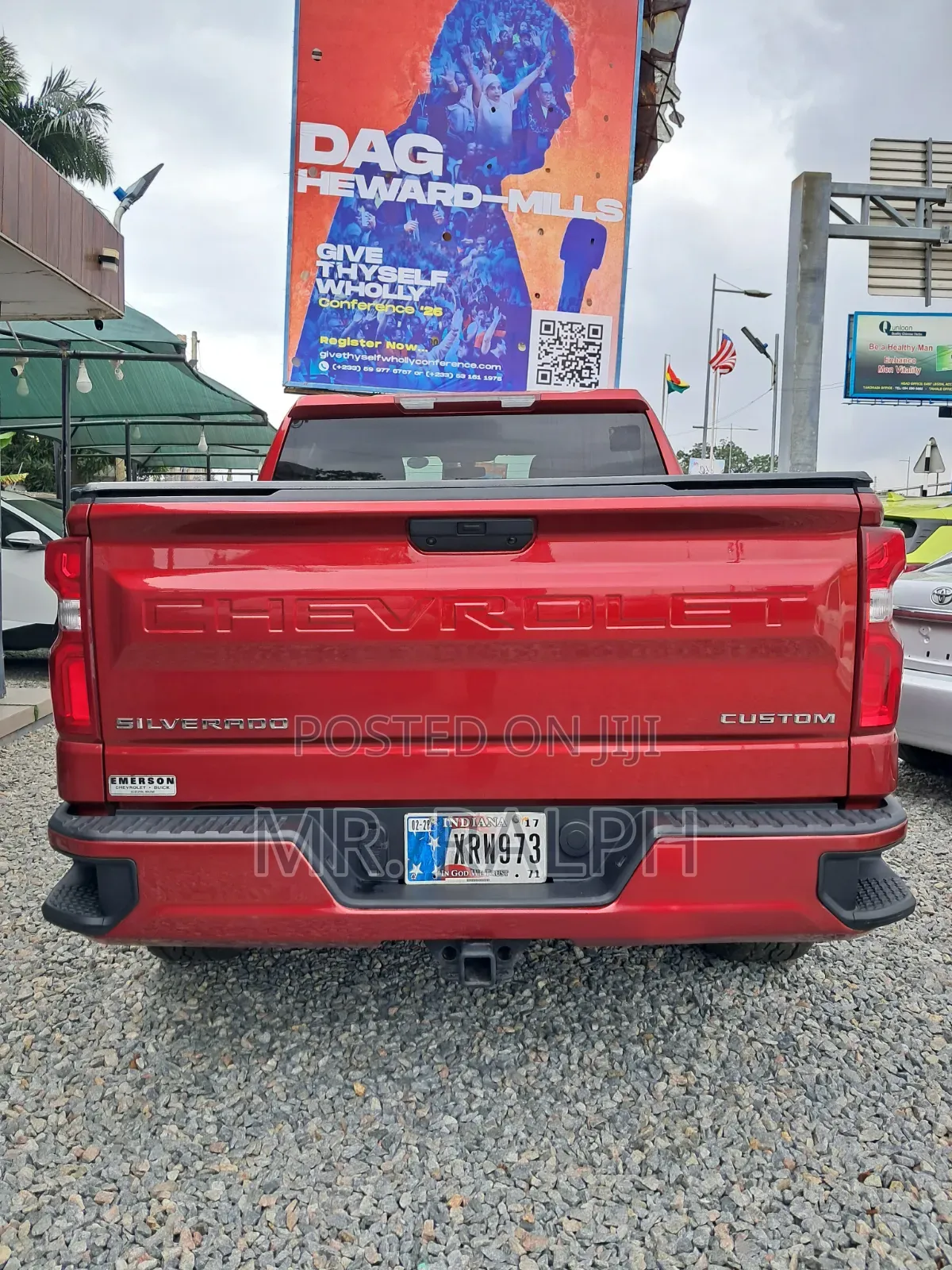 Chevrolet Silverado 2022 Red