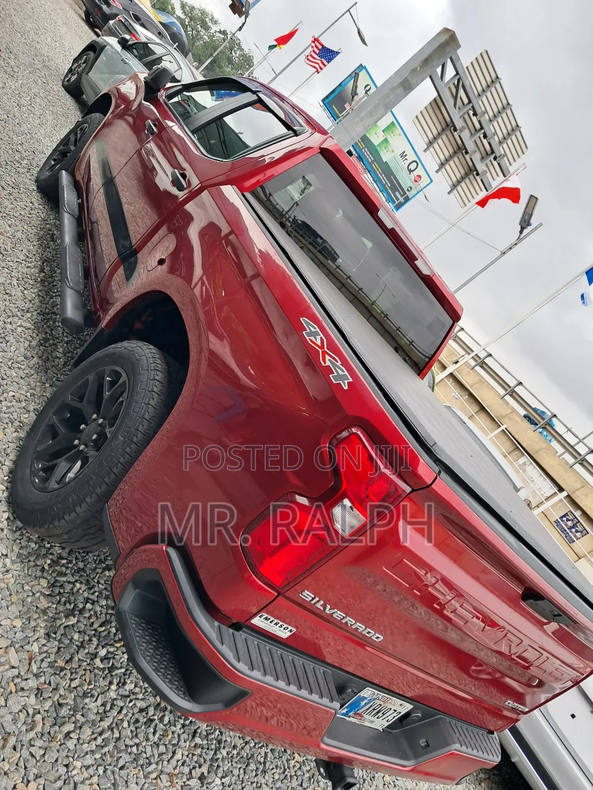 Chevrolet Silverado 2022 Red