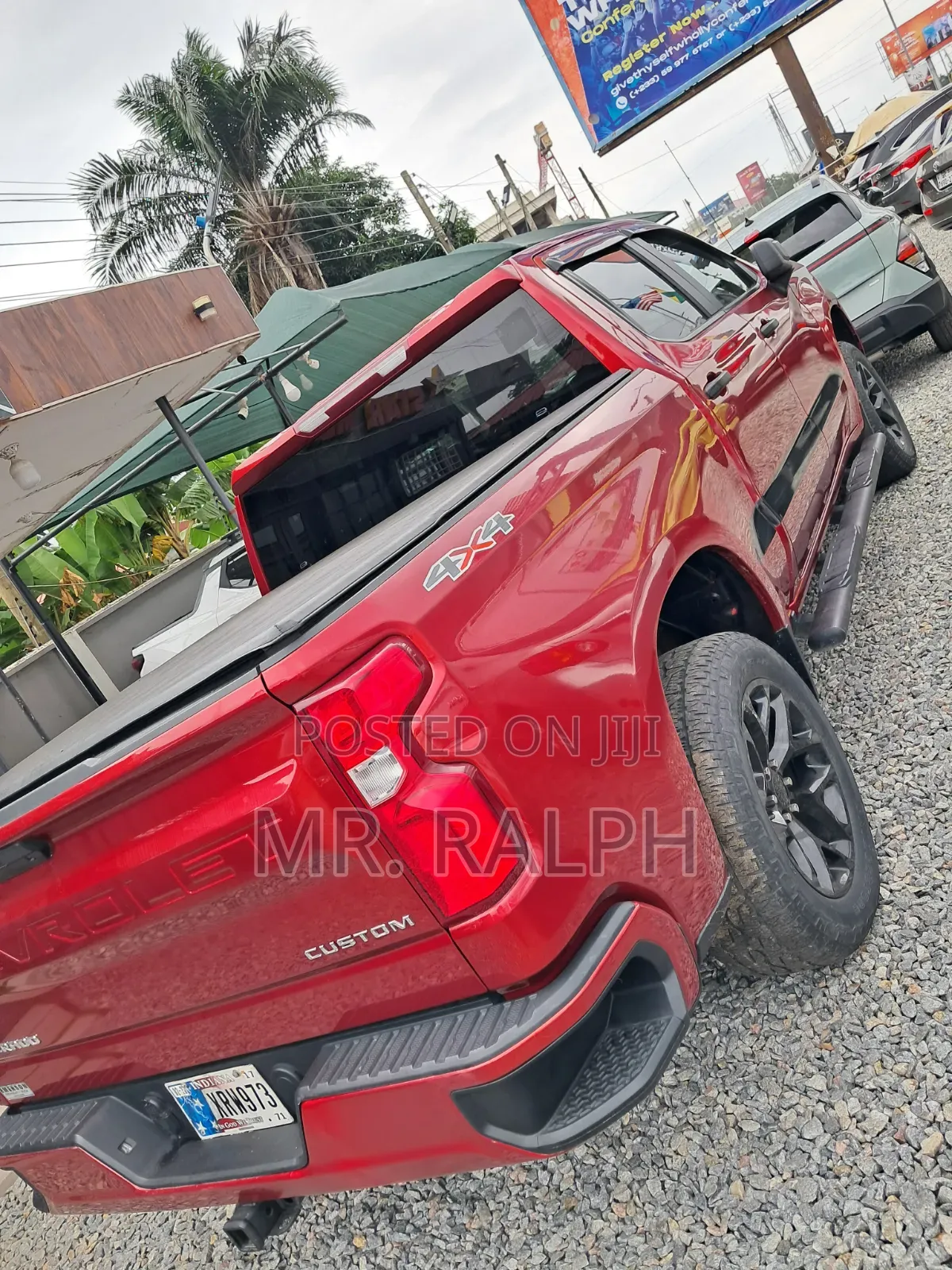 Chevrolet Silverado 2022 Red