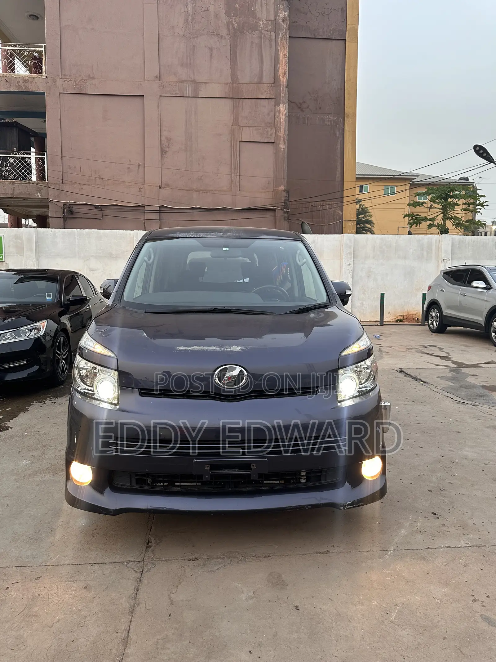 Toyota Voxy 2013 Brown