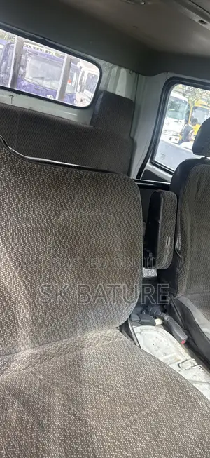 Hyundai Mighty Double Cabin