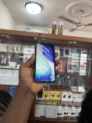 Apple iPhone 11 64 GB Black