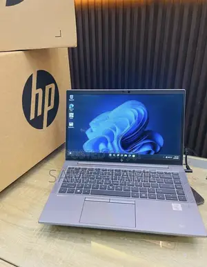 New Laptop HP ZBook Firefly 14 G7 8GB Intel Core i5 SSD 256GB